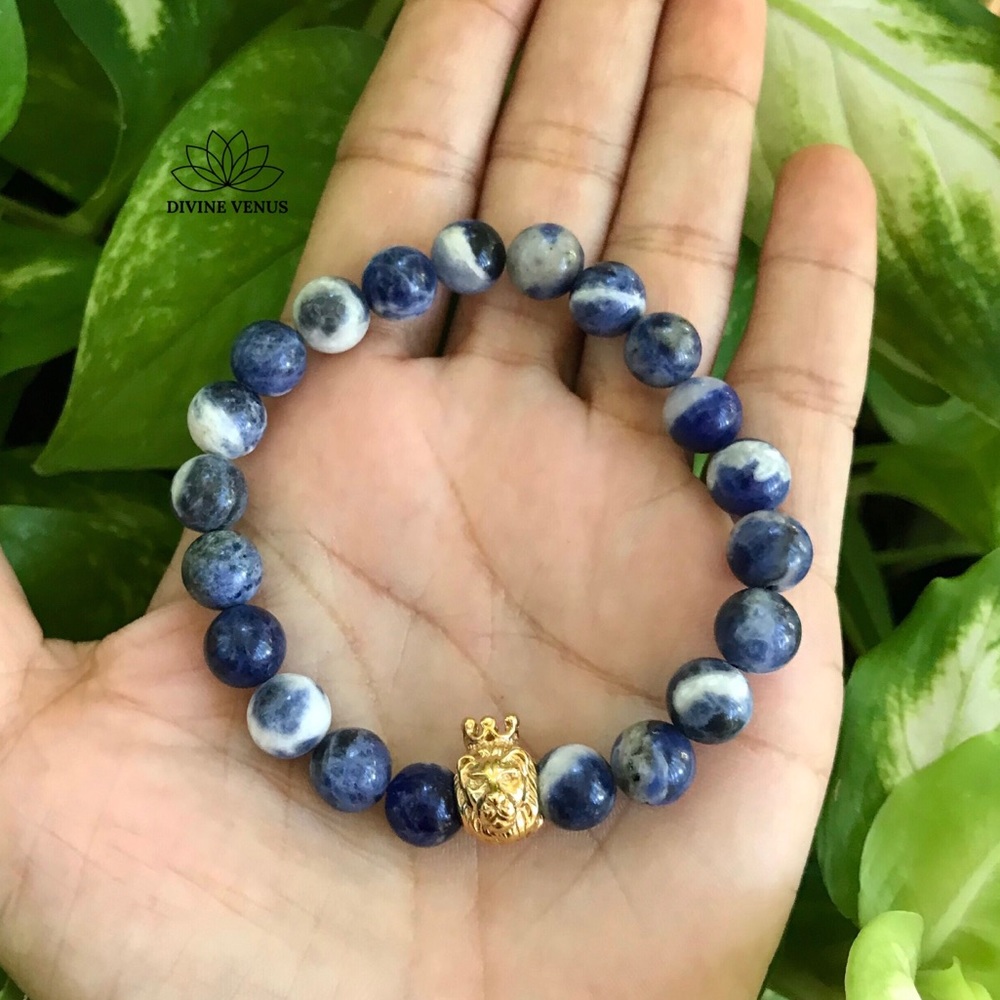 Lion Sodalite Stretch Bracelet - Picture 1 of 8